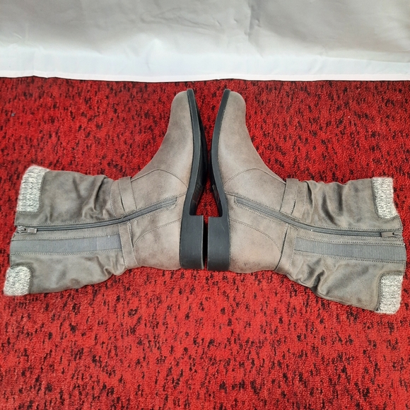 Torrid Women's Booties Sweater Knit Trim Buckle Accent Gray Size 11 - Picture 2 of 14